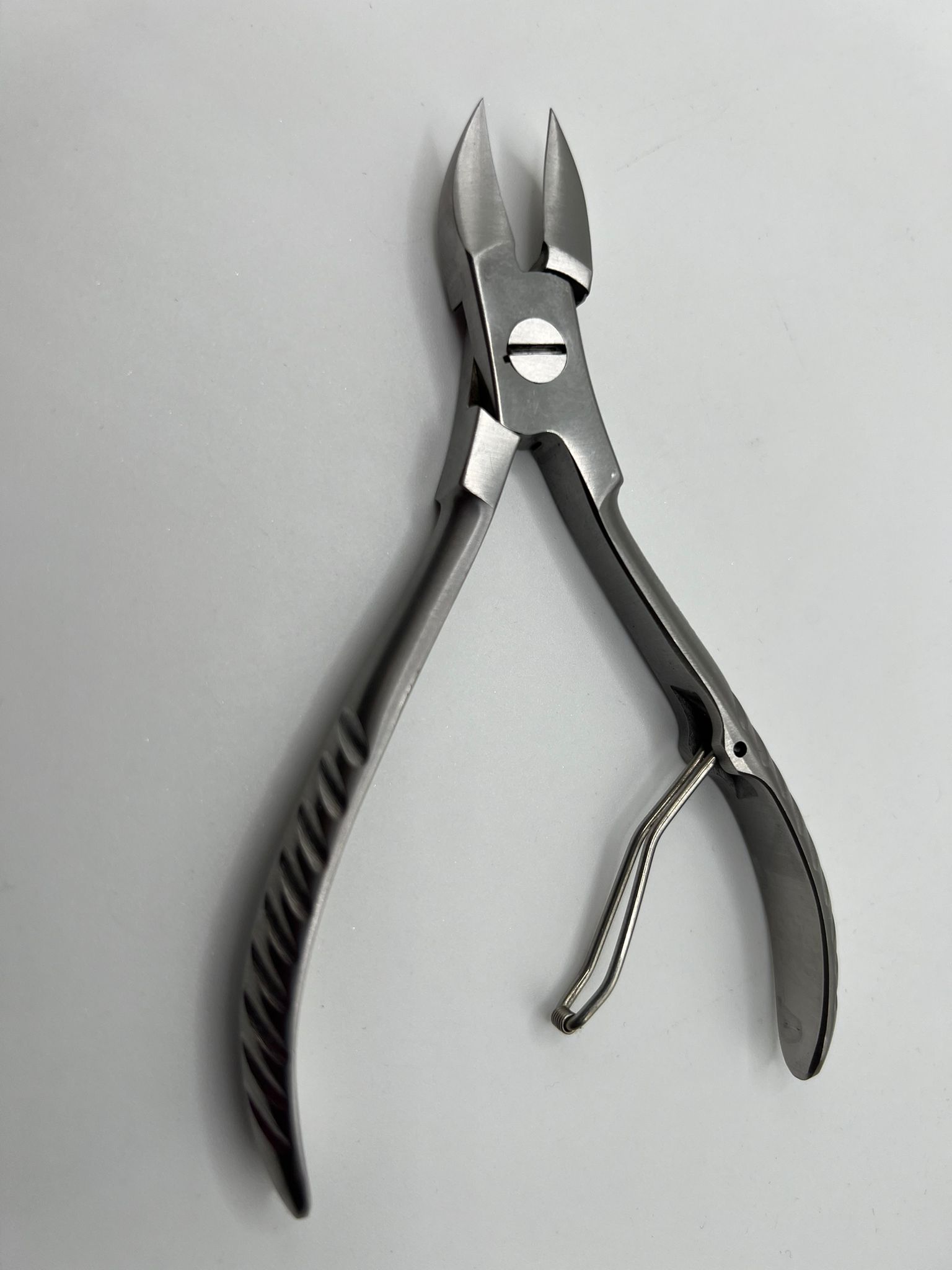 WhatsApp-Image-2024-01-22-at-23.39.34-1.jpeg Cleste Pentru Unghii Model 2, Bnails - imagine 1
