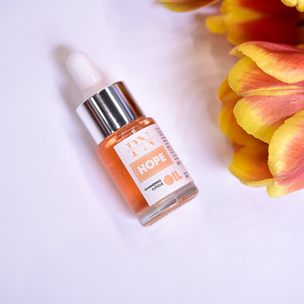 mertsayushchee_maslo_dlya_kutikuly_hope_15_ml-1.png Ulei Cuticule Hope Shimmering 15ml, Patrisa Nail - imagine 1